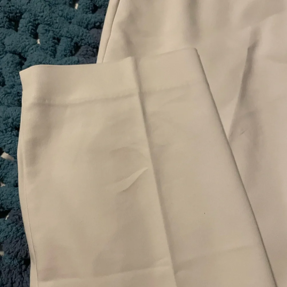 Ruby Rd.  White jeans - Picture 2 of 5